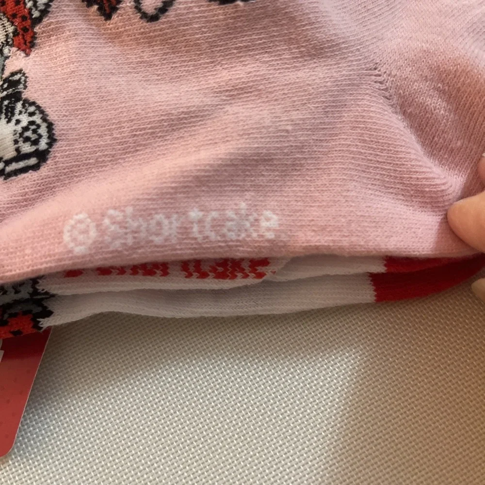 NWT Pack Of‎ 2 Pairs Of Mid-Crew Socks - Shoe Sz 4-10 - Strawberry Shortcake New